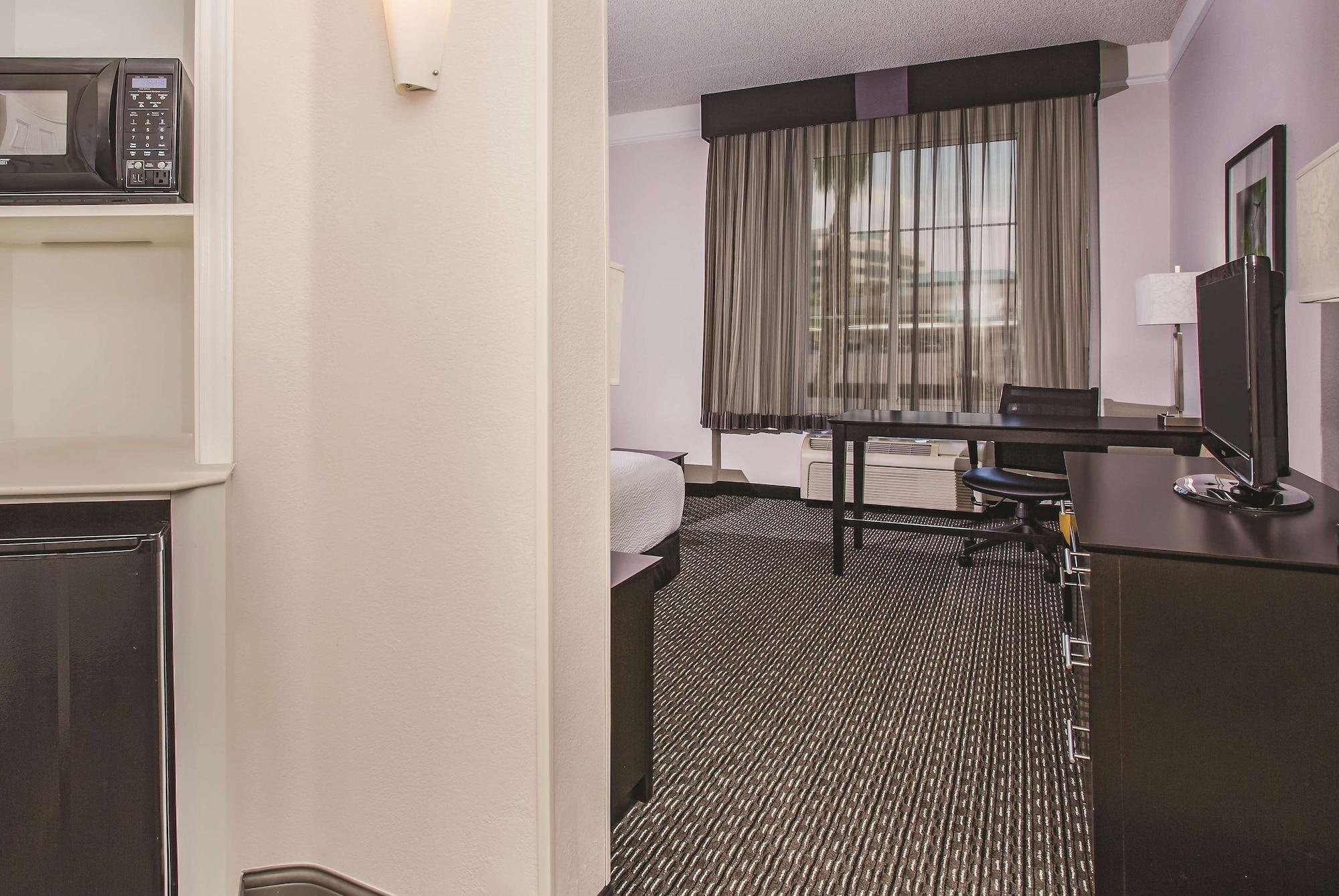 La Quinta By Wyndham Las Vegas Summerlin Tech Exteriör bild